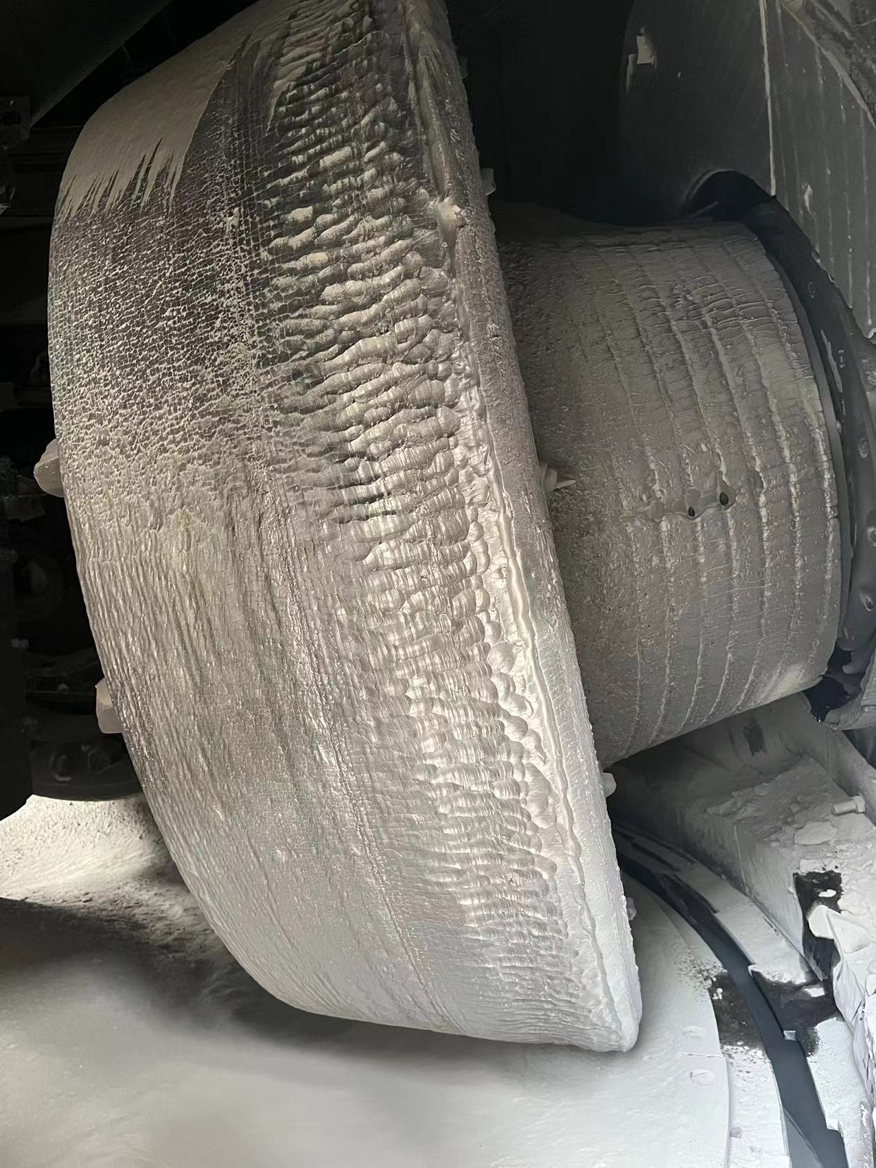 Grinding roller repair