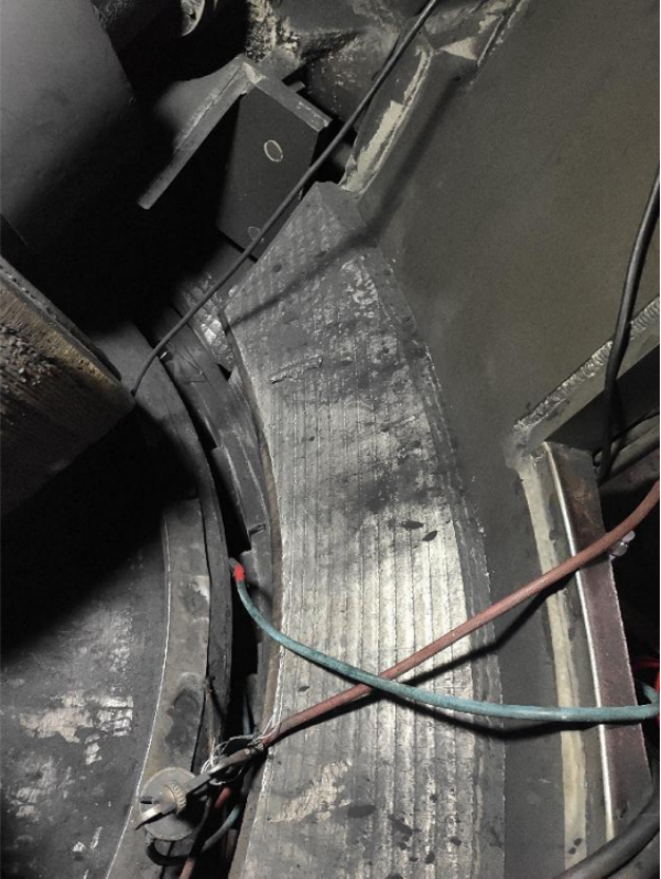 Port wear resistant plate