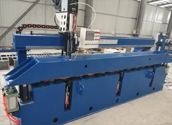 Multifunctional surfacing equipment