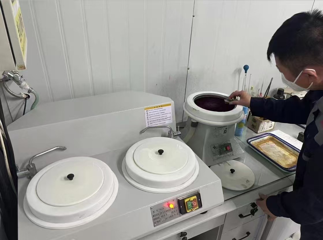 wear-resisting plate