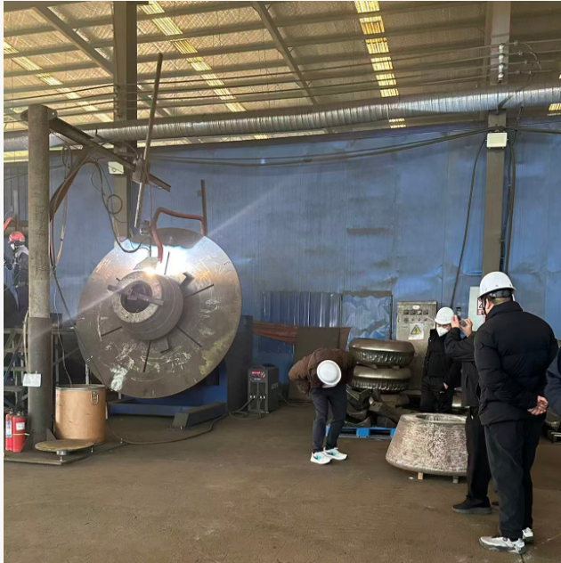 Transition Layer Surfacing Welding Wire for Roller Presses