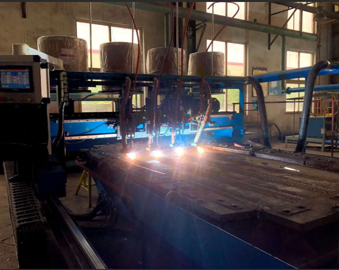 Core Strategies for Scenario-Based Application of Wear-Resistant Steel Plates