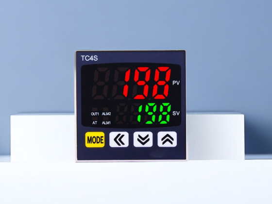 Висококачествен температурен мениджър TC4S двоен изход
