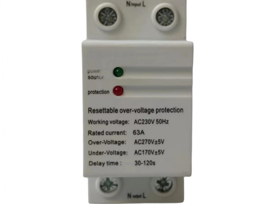 Self resetting overvoltage/undervoltage delay protector