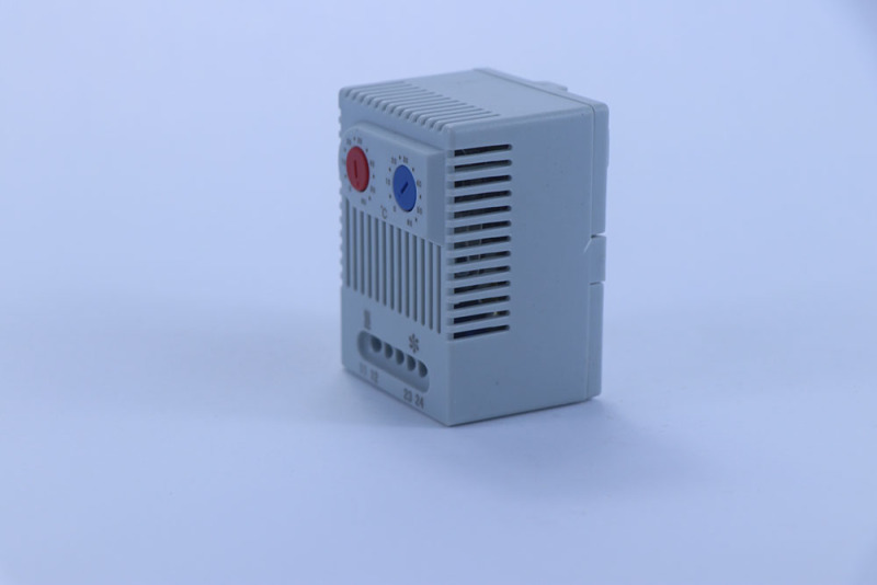 Pengontrol suhu kabinet industri ZR011
