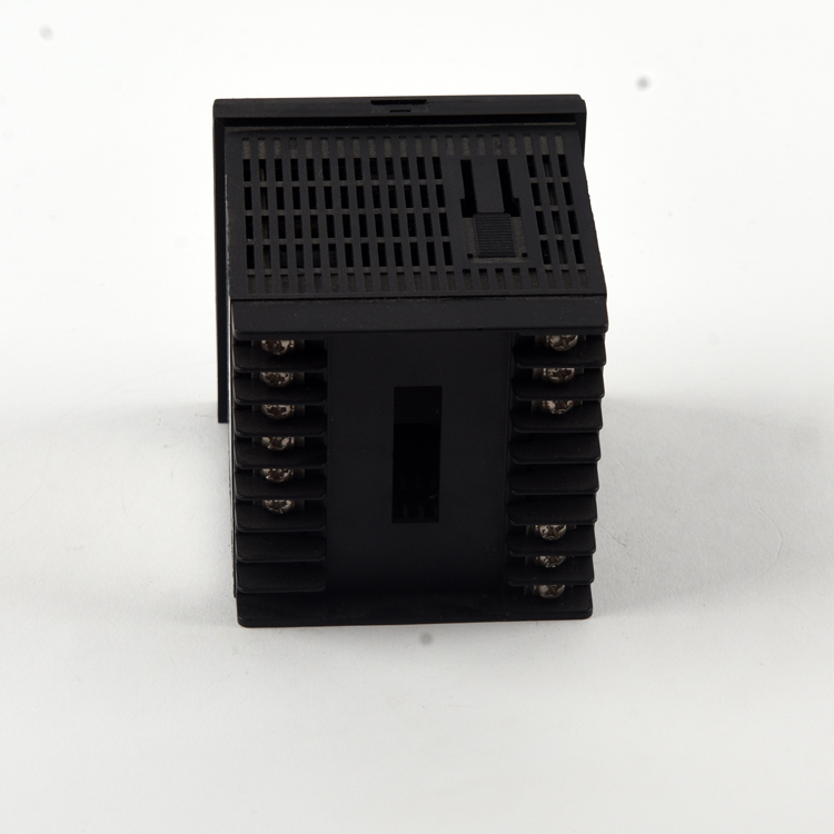 Pengontrol Termostat CH702