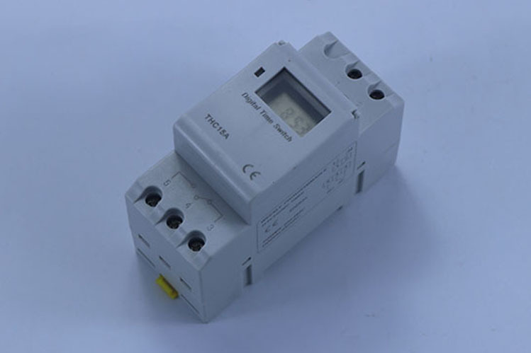 Sakelar kontrol waktu THC