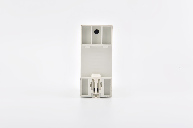 Pelindung Tegangan AVP-100A