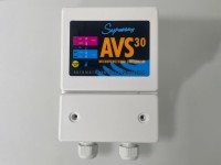 Pelindung Tegangan AVS-30A