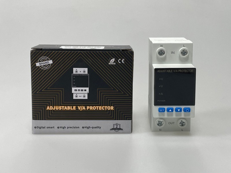 Pelindung tegangan lebih dan tegangan rendah tampilan ganda