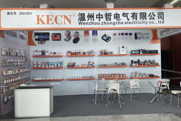 Wenzhou Zhongzhe Electric celebra un clamoroso successo a Yiwu Expo 2025: presenta innovazioni all'avanguardia nella protezione della tensione