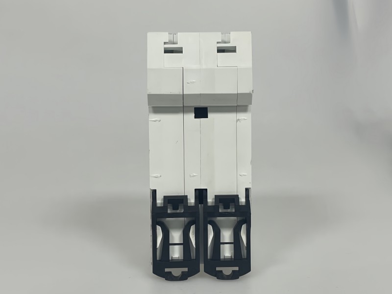 Pelindung Tegangan SMP5-63A