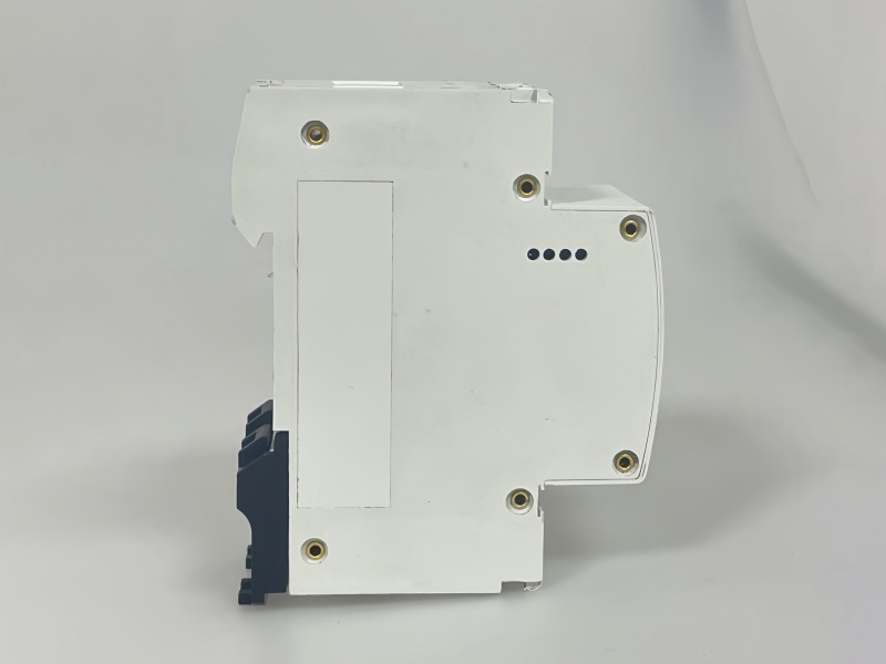 Pelindung Tegangan SMP5-63A