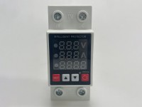 Tiga tampilan pelindung tegangan lebih dan tegangan kurang