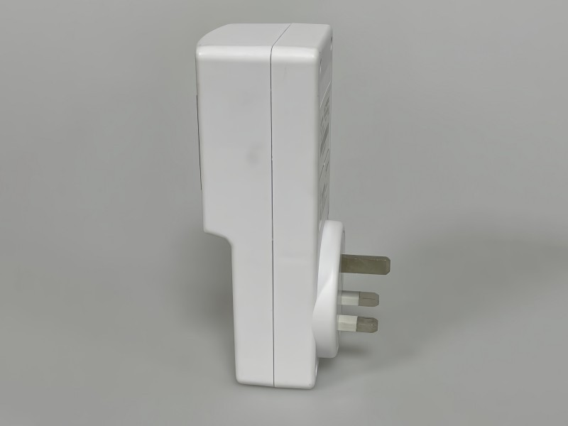 English StyleAC KULKAS TV GUARD Tiga dalam Satu Daya Tinggi