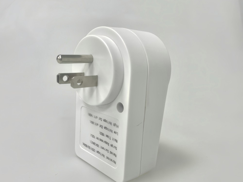 Pelindung tegangan Amerika 2155