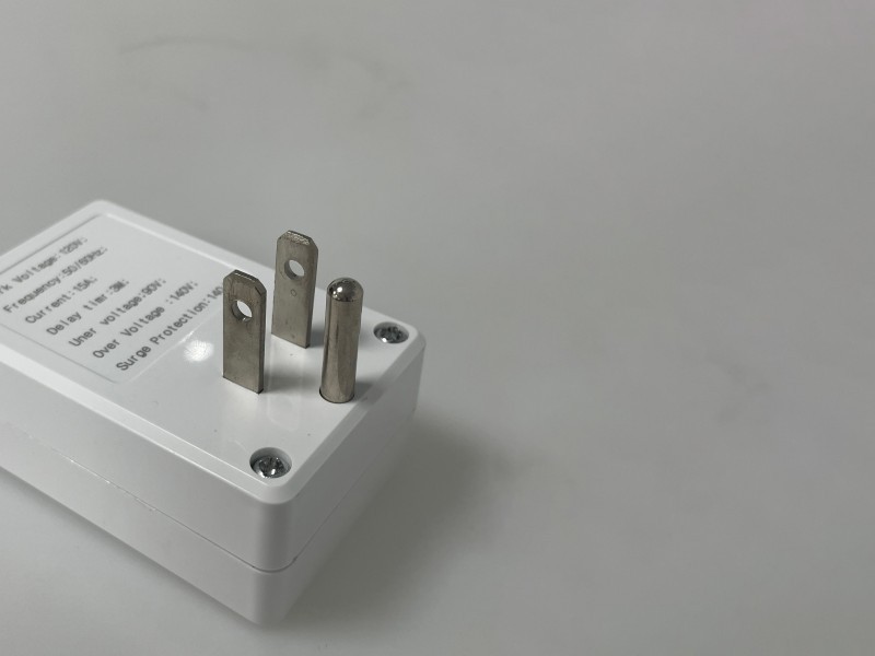 Pelindung tegangan Amerika KE-V188