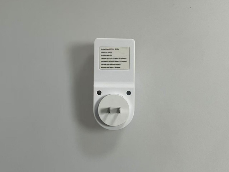 Protecteur de tension argentin 2166P