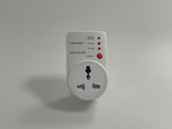 2155 Universal British StylePelindung tegangan Inggris