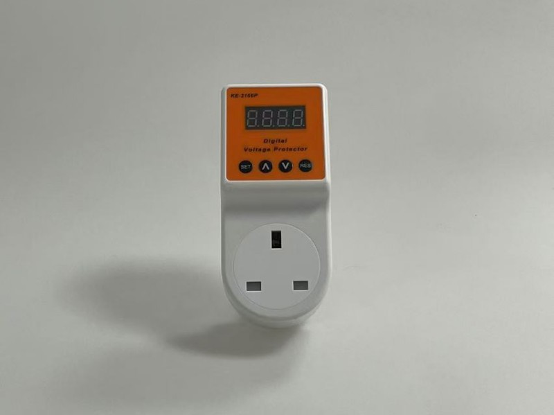 2166P gaya Inggris pelindung tegangan Inggris