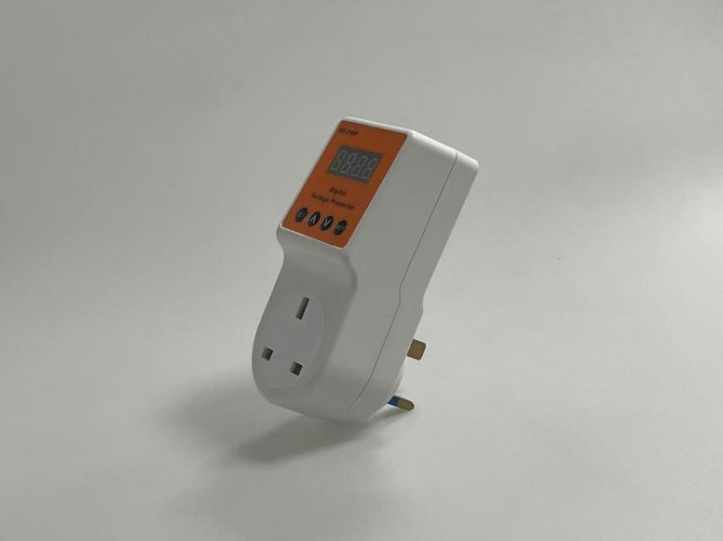 2166P gaya Inggris pelindung tegangan Inggris