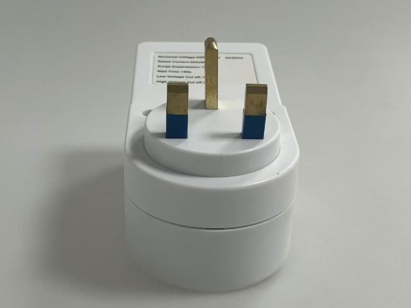 2166 Universal Pelindung tegangan Inggris