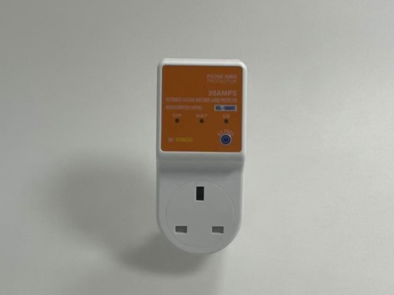 2166Pelindung tegangan Inggris