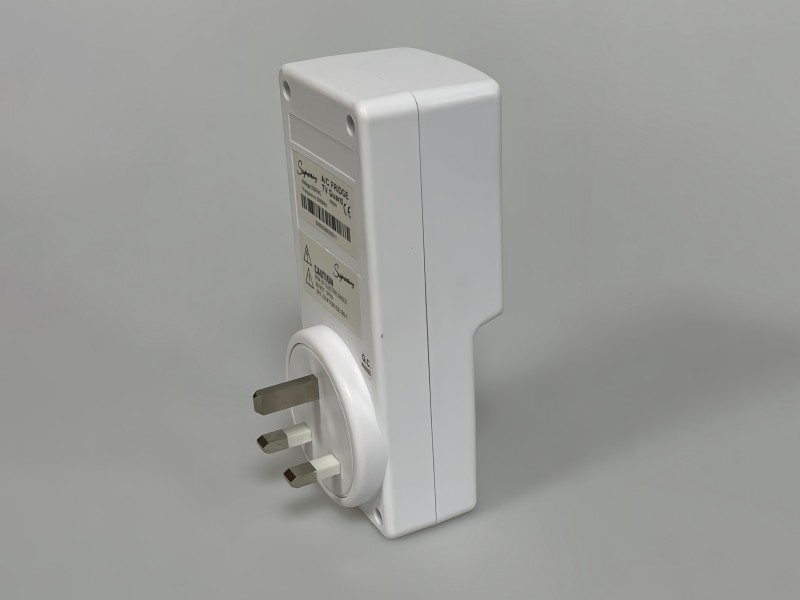 Pelindung TV kulkas AC Pelindung tegangan Inggris