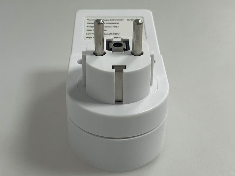 2166 Pelindung tegangan Eropa Universal