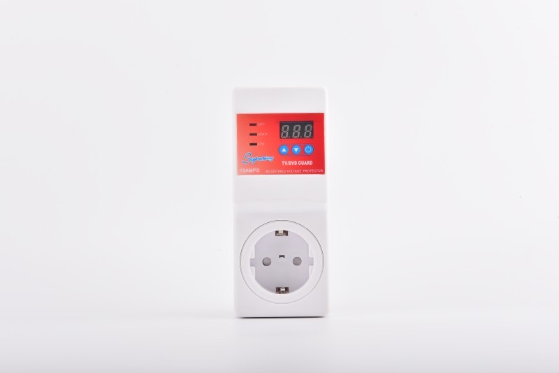 Pelindung TV tampilan digital yang dapat disesuaikanPelindung tegangan Eropa