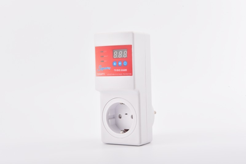 Pelindung TV tampilan digital yang dapat disesuaikanPelindung tegangan Eropa