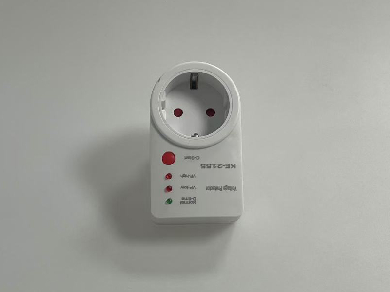 2155 Universal European StylePelindung tegangan universal