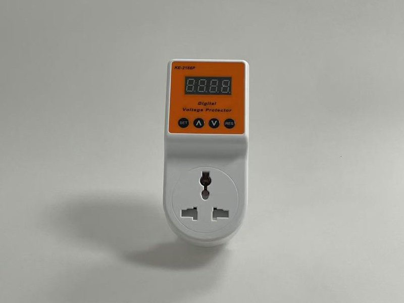 2166P Universal British StylePelindung tegangan universal