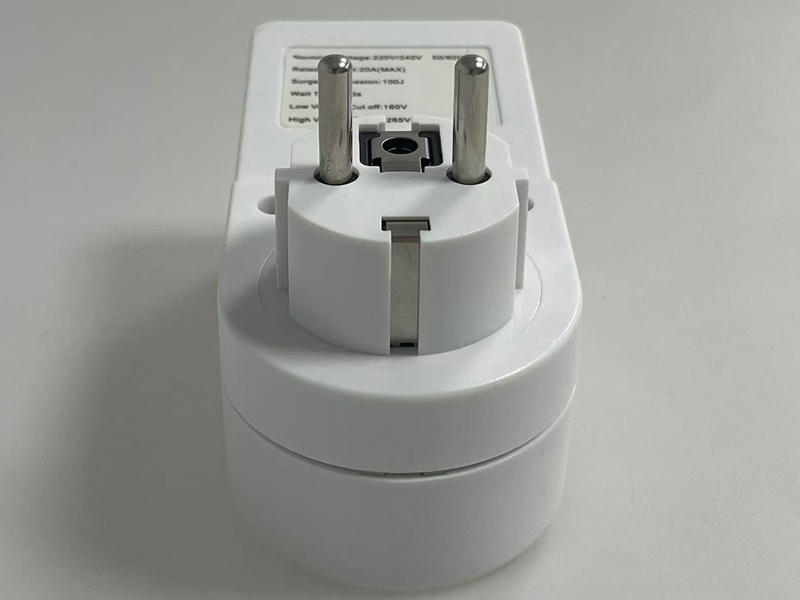 2166 Universal European StylePelindung tegangan universal