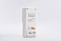 Pelindung TV Universal Gaya InggrisPelindung tegangan universal