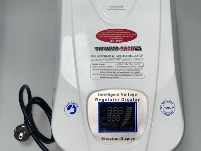 Regolatore di tensione