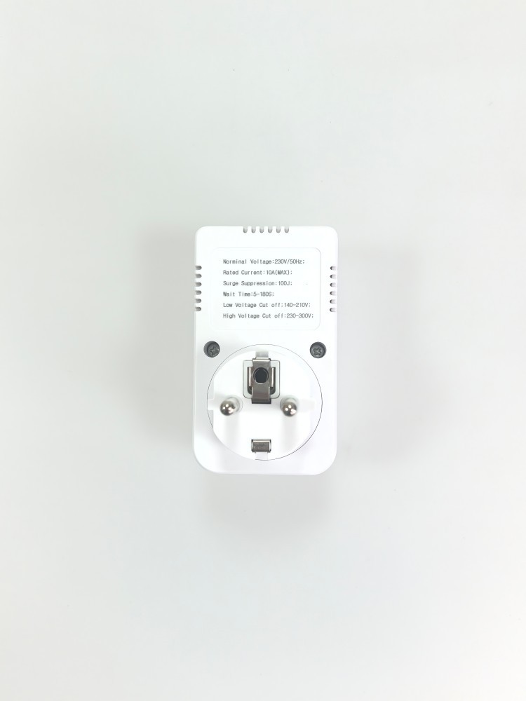 Dispositif de protection contre les surtensions et les sous-tensions conforme à la norme européenne 2199 pour les appareils électroménagers tels que les réfrigérateurs, les lave-linge, etc.