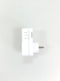 Dispositif de protection contre les surtensions et les sous-tensions conforme à la norme européenne 2199 pour les appareils électroménagers tels que les réfrigérateurs, les lave-linge, etc.