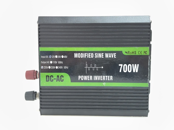 Onduleur 700 W 12 W 24 V/48 V CC/CA à onde sinusoïdale pure, sortie 110 V/220 V