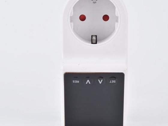 European Plug Adjustable Voltage Protector Socket 220V 16A Power Surge protection