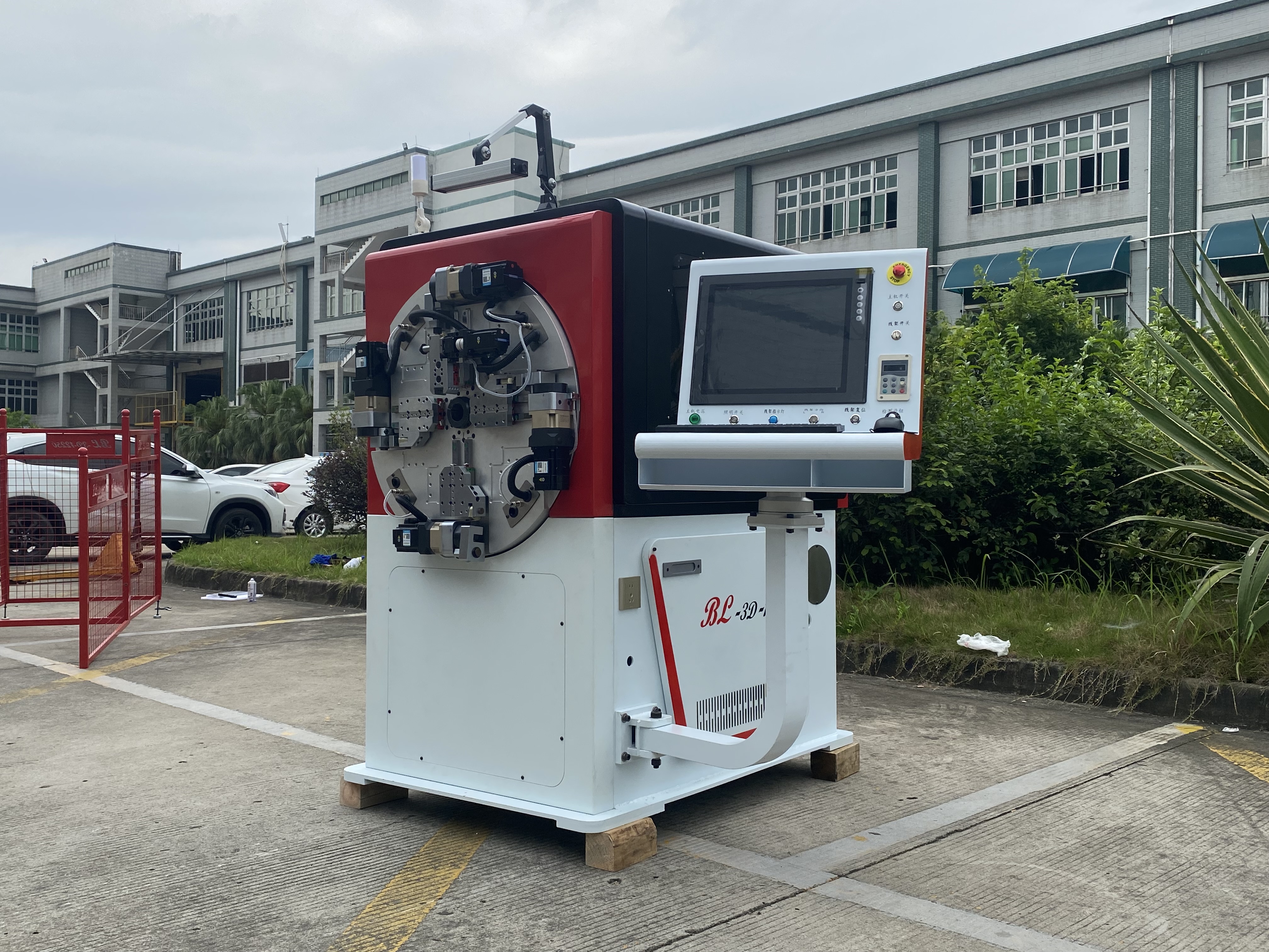 Máquina dobladora formadora de línea de cobre CNC