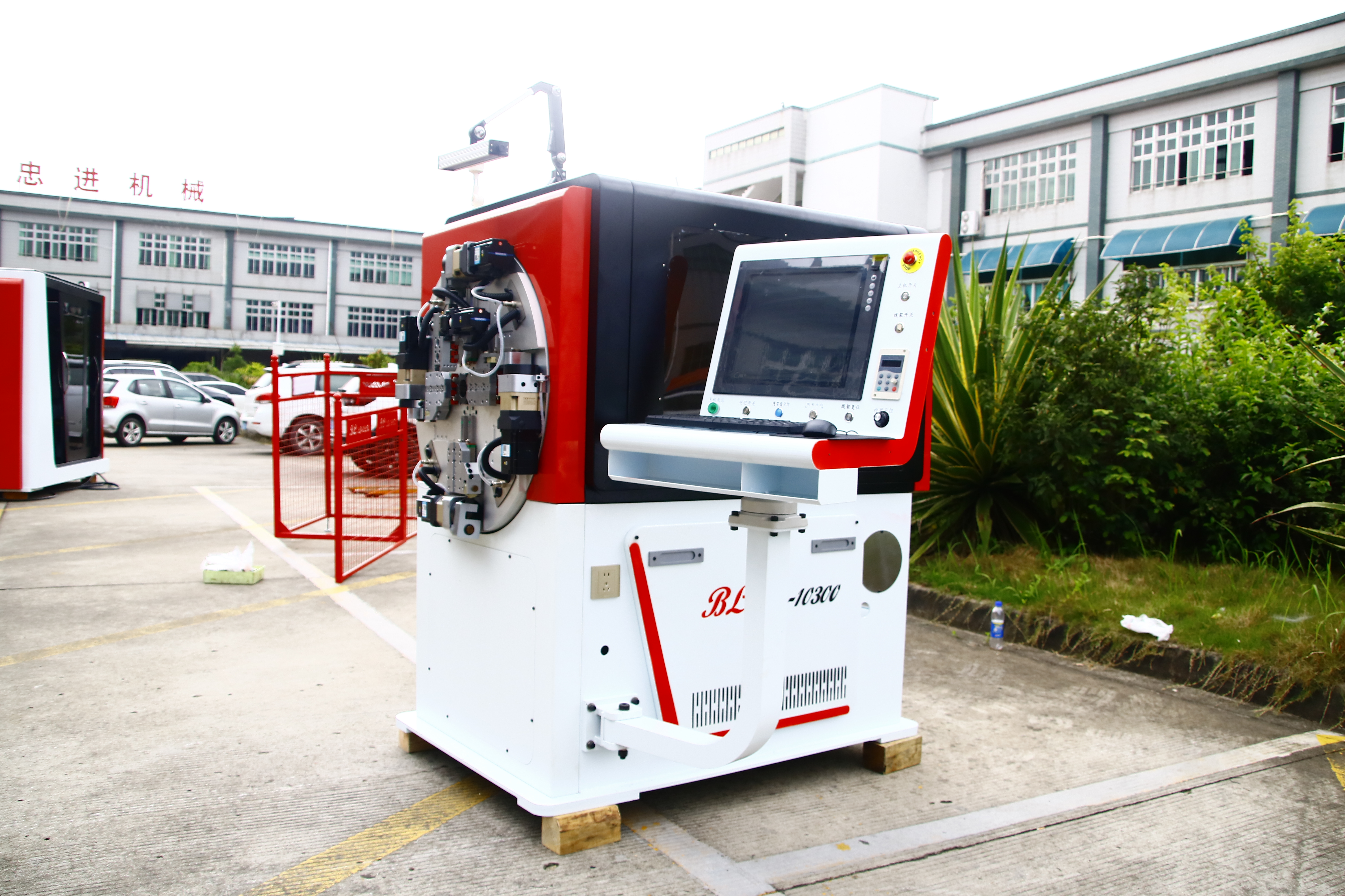 Máquina dobladora formadora de línea de cobre CNC