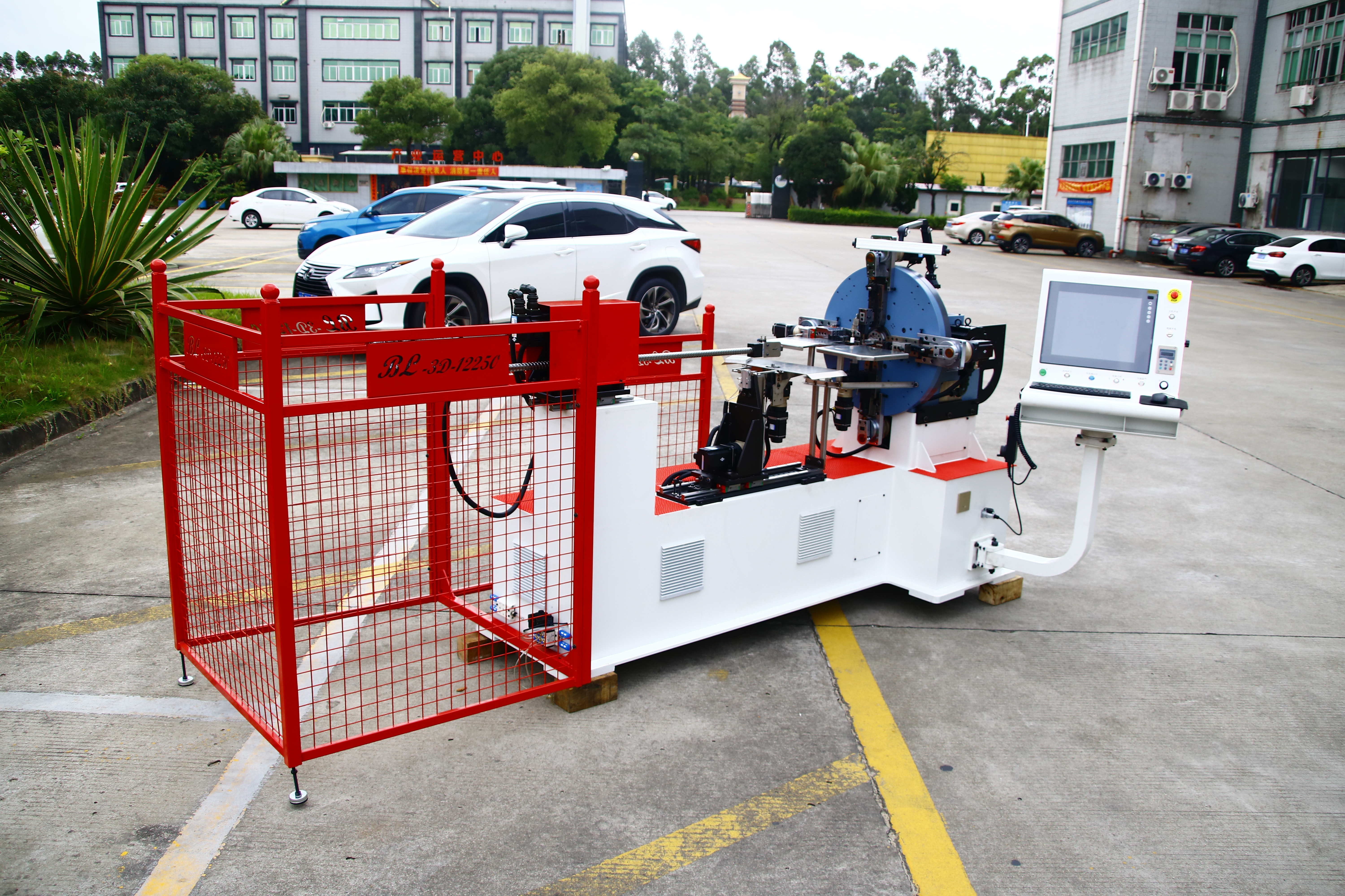 Máquina especial para doblado CNC 3D de barras colectoras para vehículos eléctricos