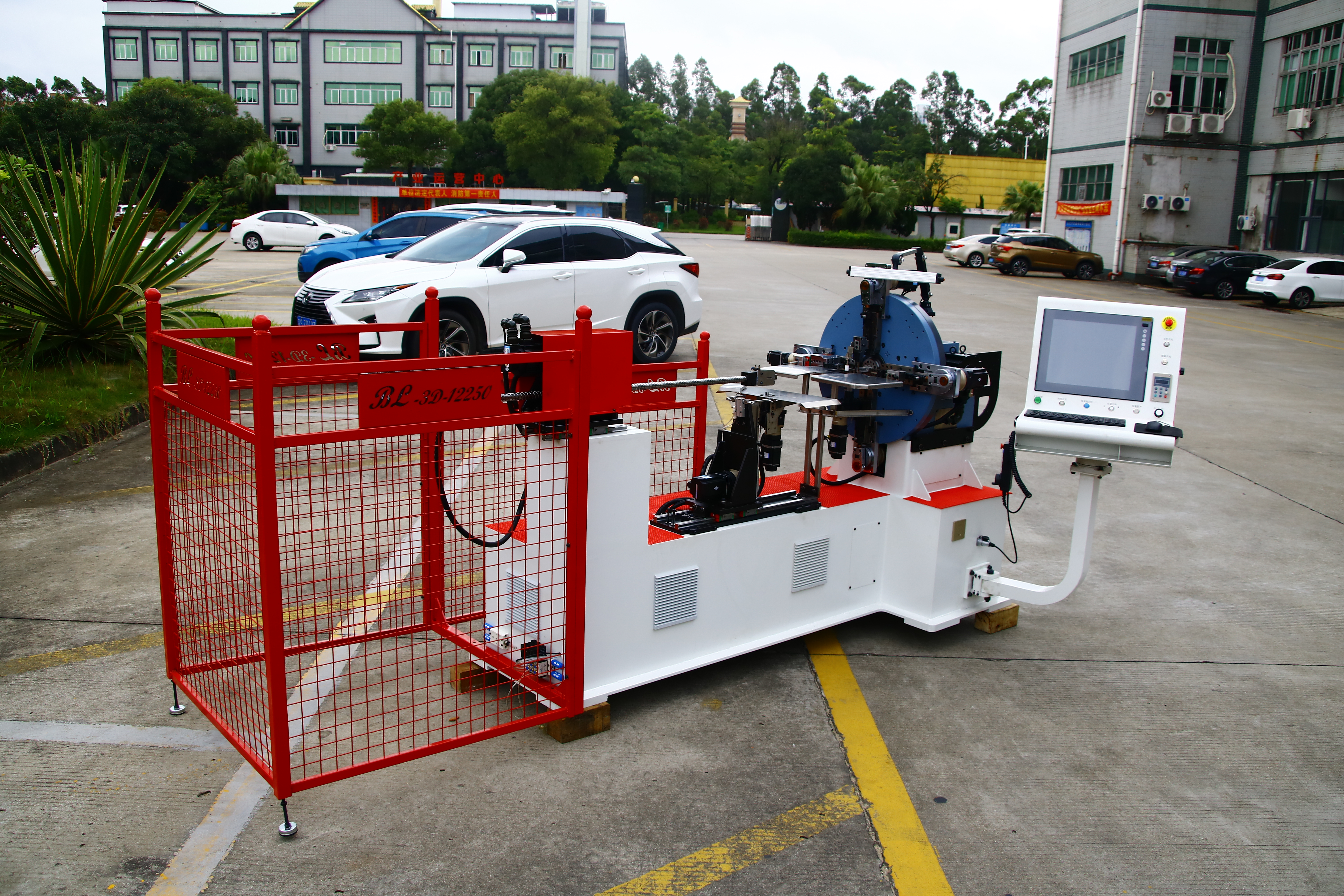 Máquina especial para doblado CNC 3D de barras colectoras para vehículos eléctricos