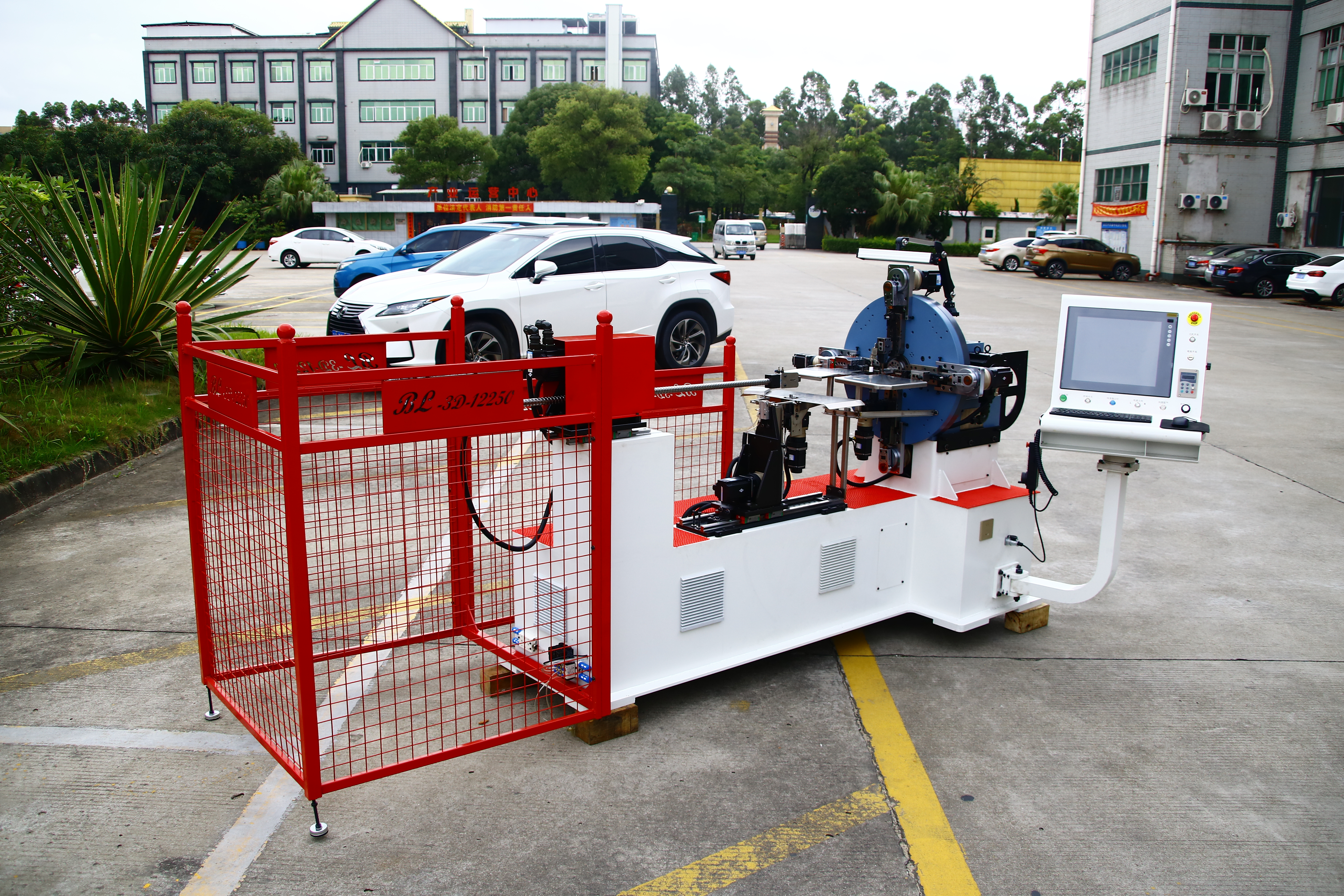 Máquina formadora de malla de acero para asientos traseros de automóviles