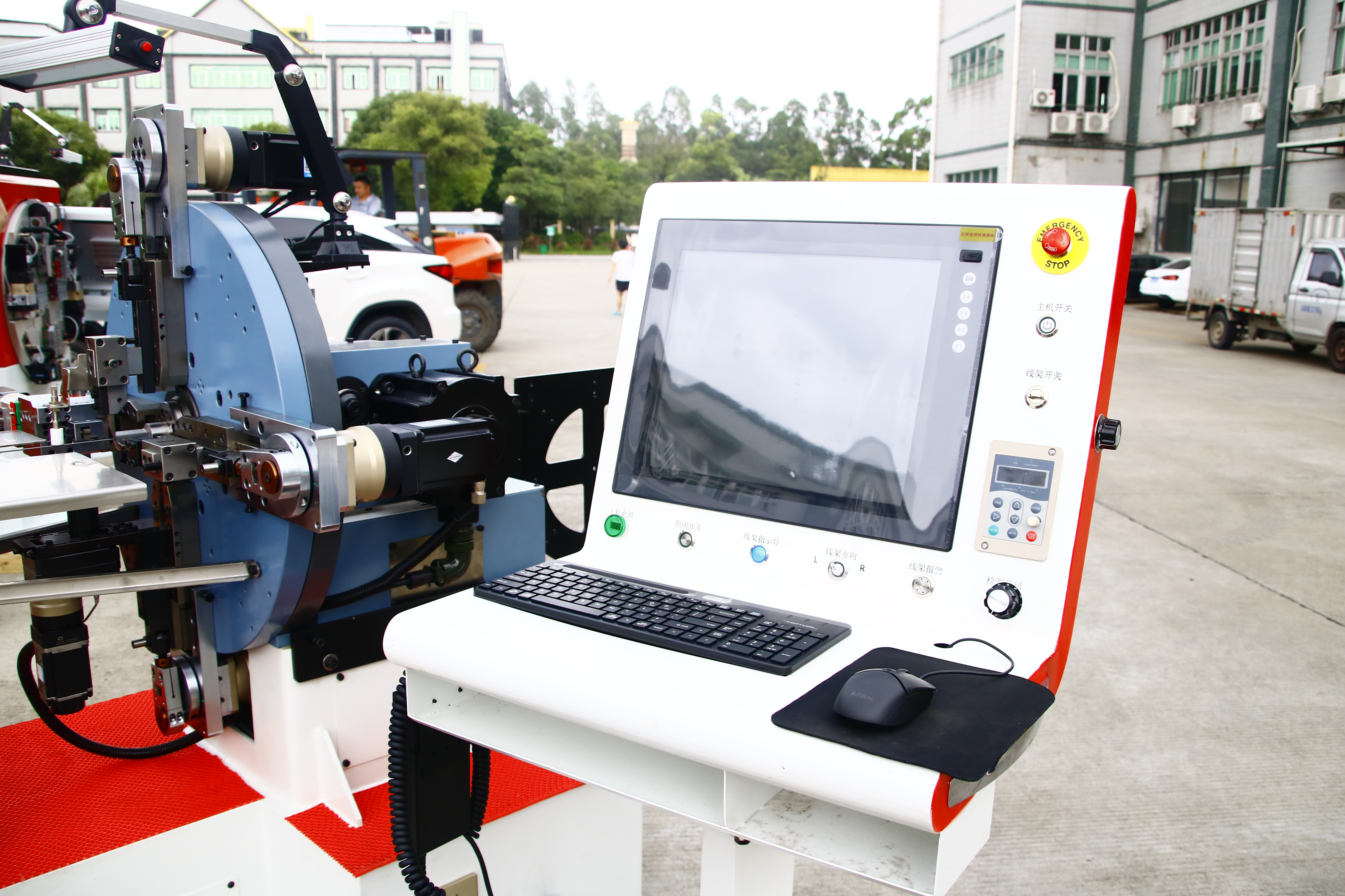 Mesin Lentur Wayar Buih Tempat Duduk Kereta CNC