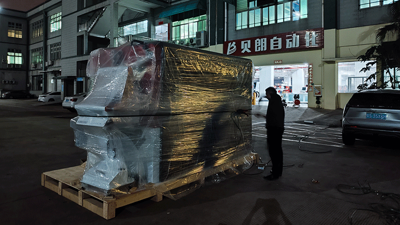 銅棒曲げ機出荷：新旧比較と実用化