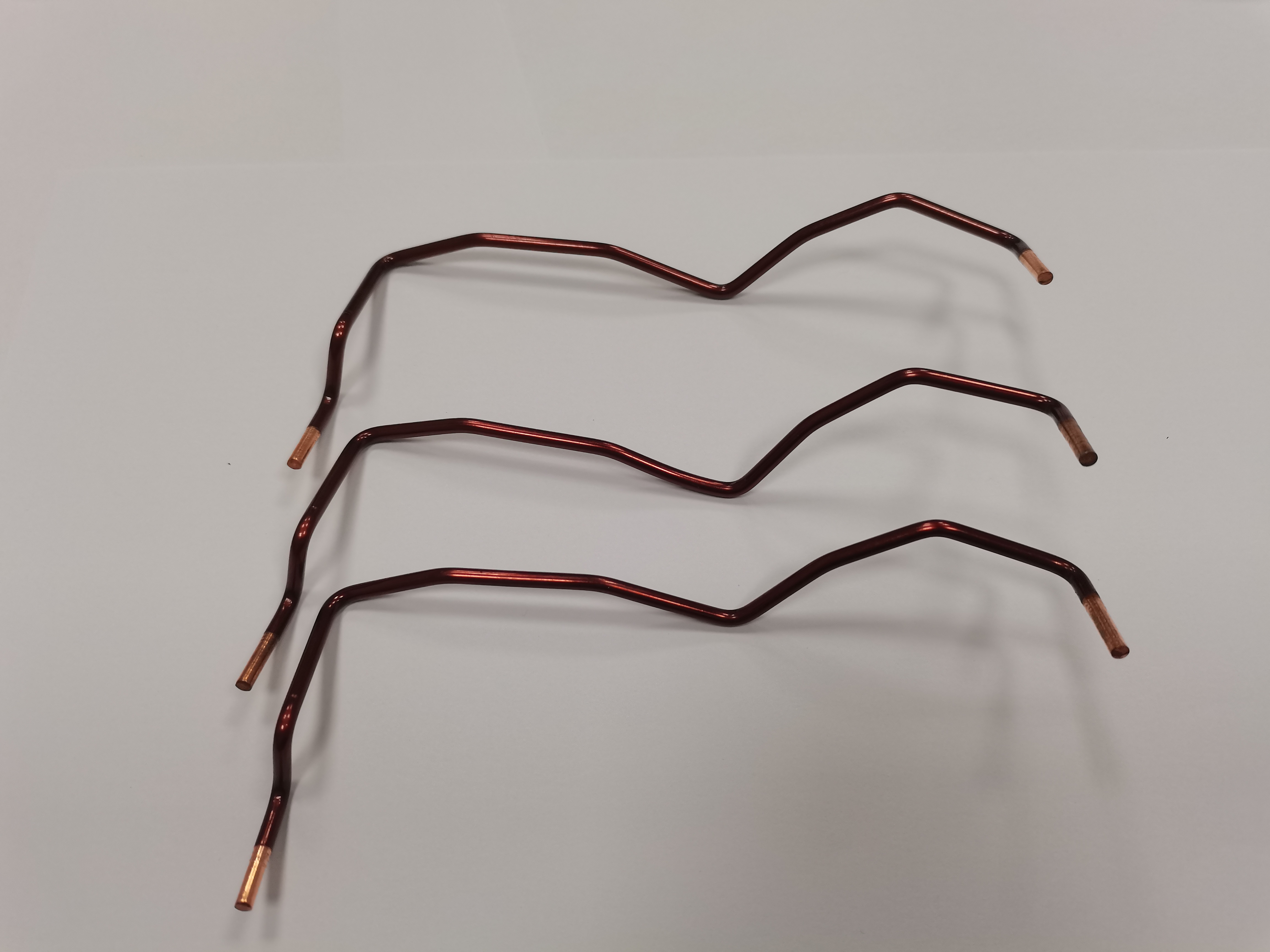 Lake tel soyma ve bükme örneği, motor jumper tokası