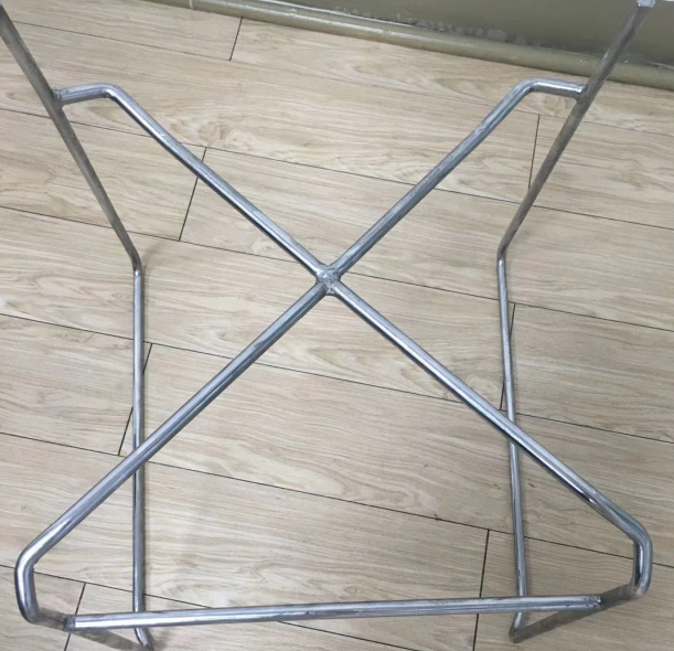 Furniture wire seat bracket bending