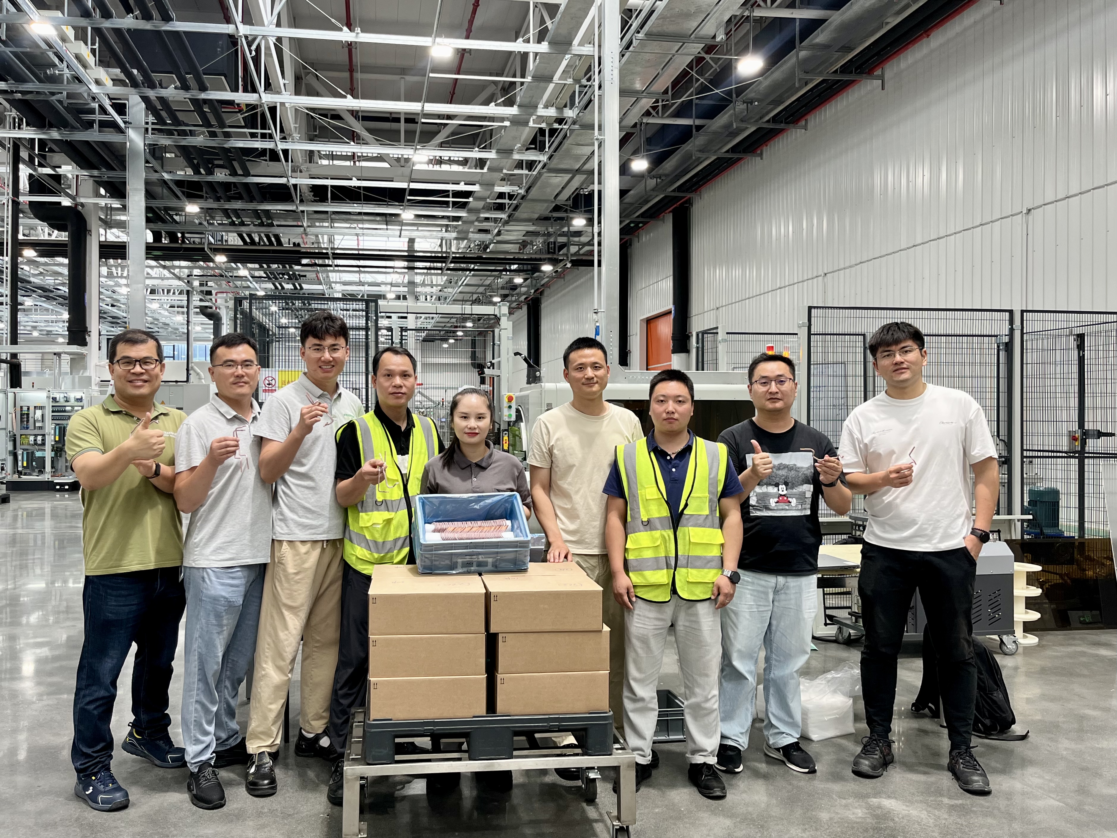 エナメル平角線剥離曲げ機が無事に納品されました